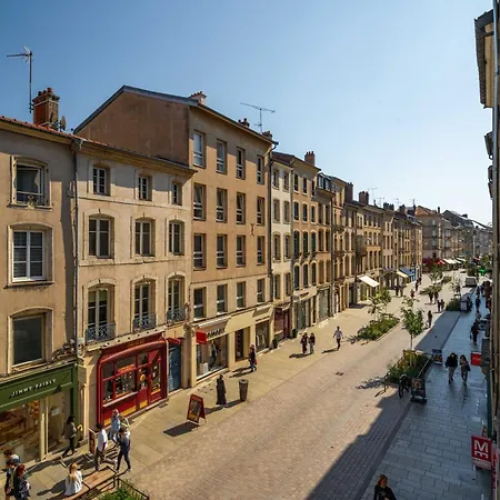 Le Superbe Des Dominicains Apartamento Nancy
